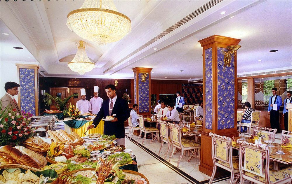 The Renai Cochin Hotell Kochi Eksteriør bilde