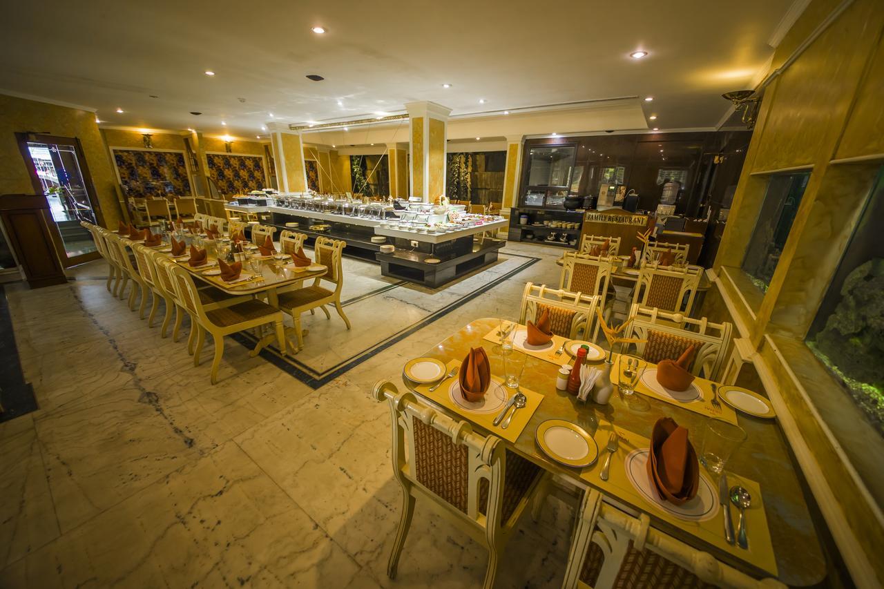 The Renai Cochin Hotell Kochi Eksteriør bilde