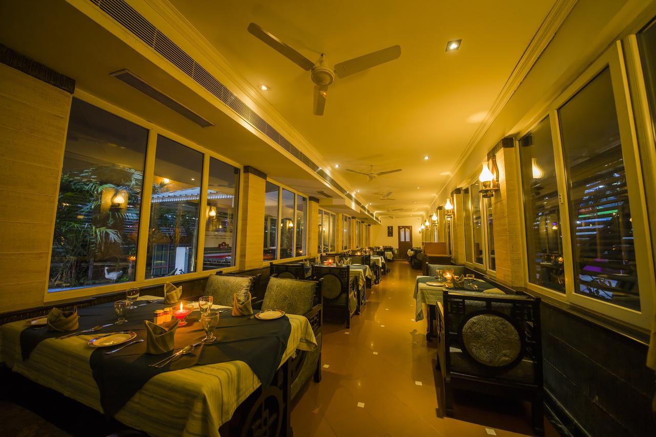 The Renai Cochin Hotell Kochi Eksteriør bilde