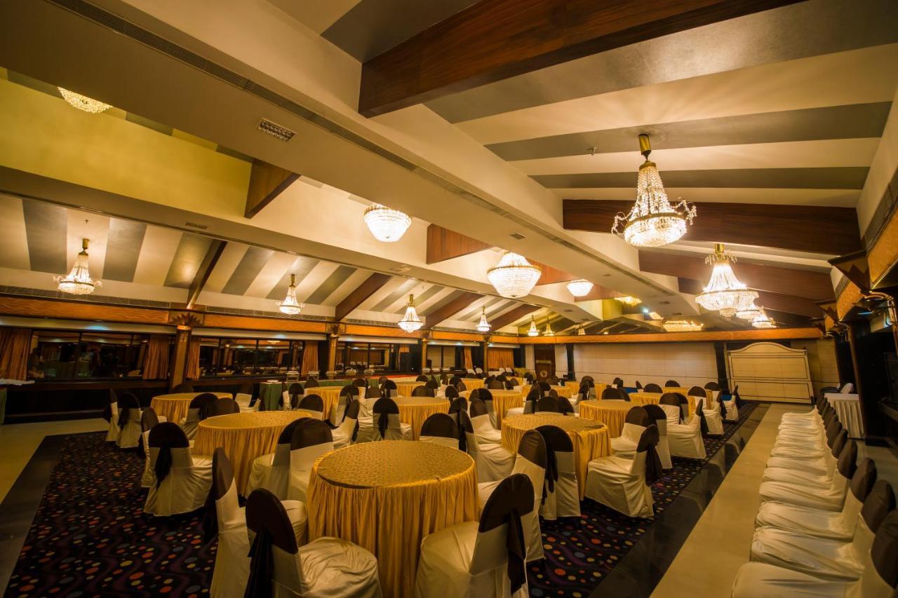 The Renai Cochin Hotell Kochi Eksteriør bilde