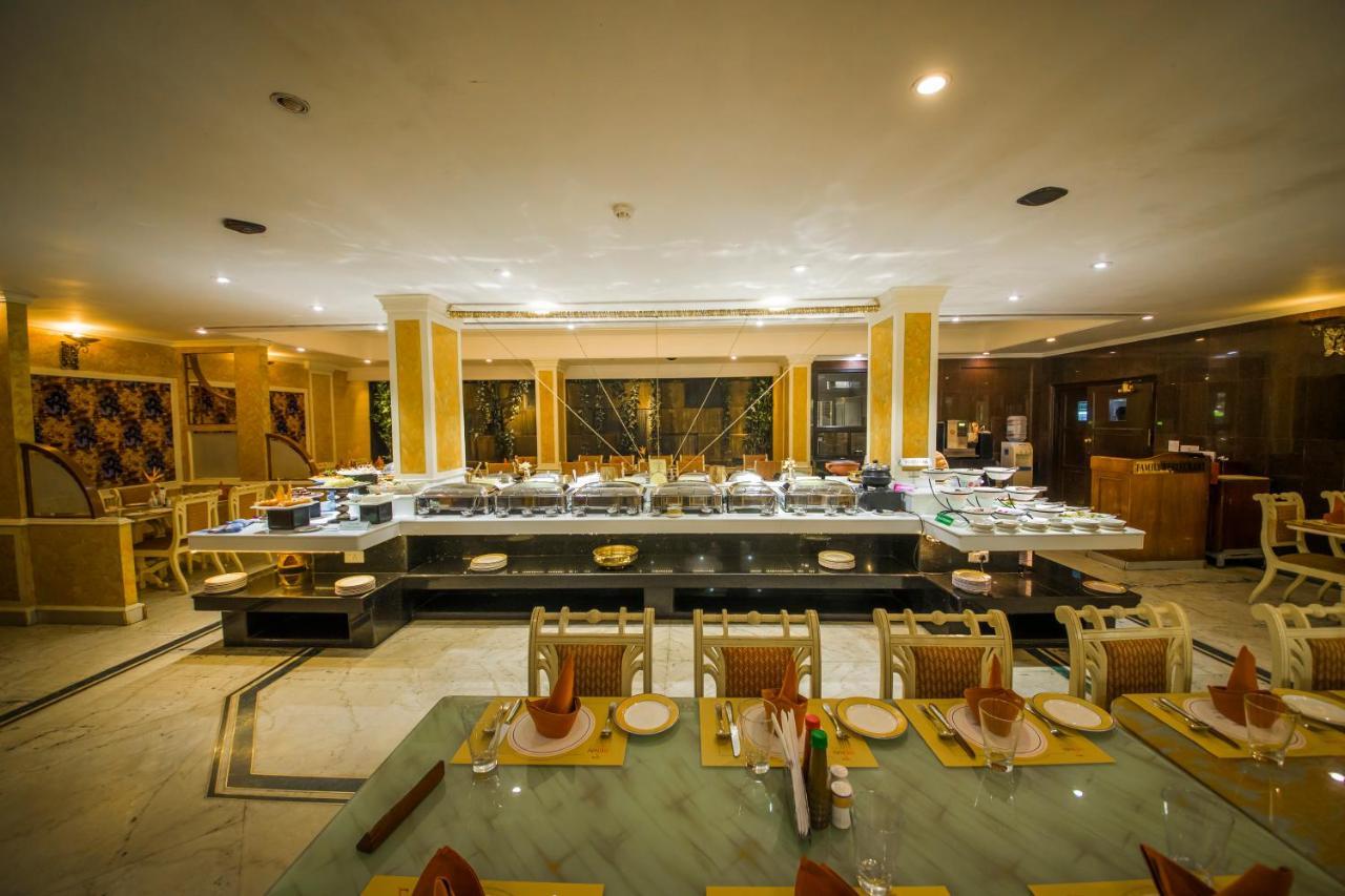 The Renai Cochin Hotell Kochi Eksteriør bilde