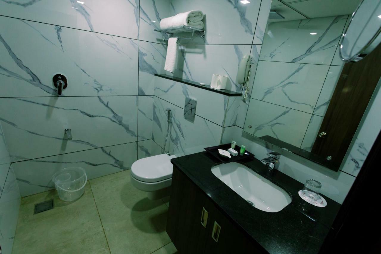 The Renai Cochin Hotell Kochi Eksteriør bilde