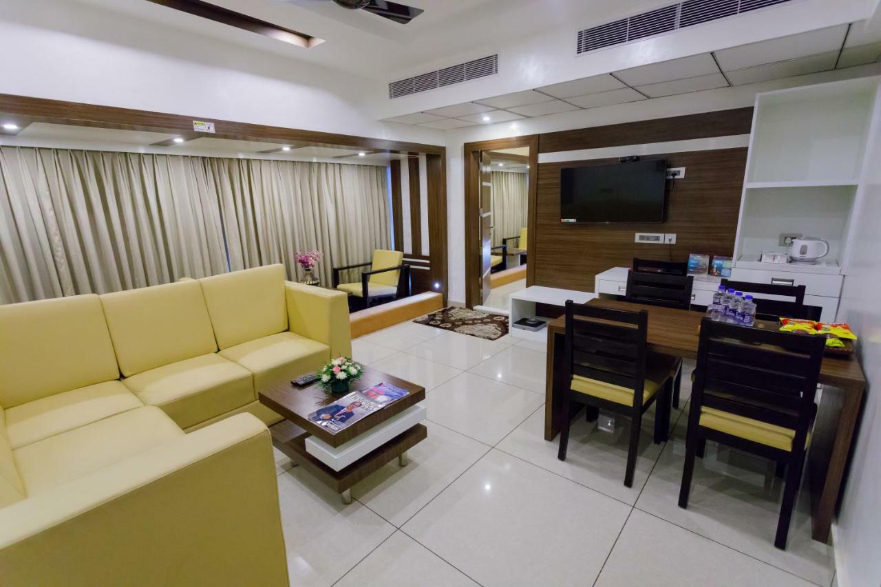 The Renai Cochin Hotell Kochi Eksteriør bilde