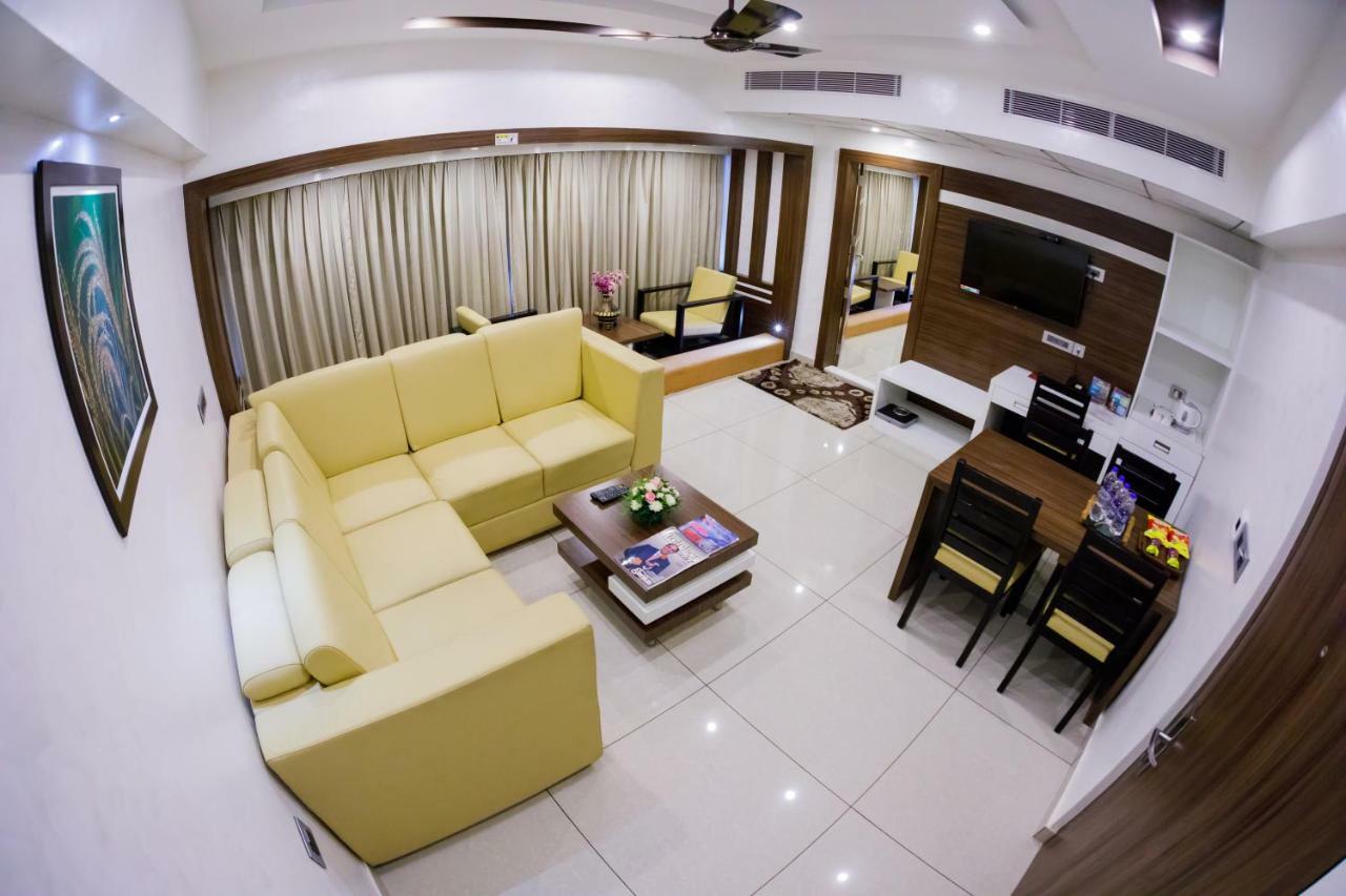 The Renai Cochin Hotell Kochi Eksteriør bilde